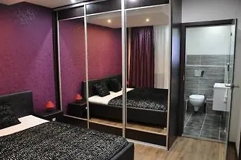 Saris Apartment