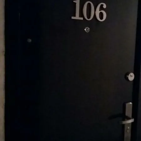 Saris Apartment